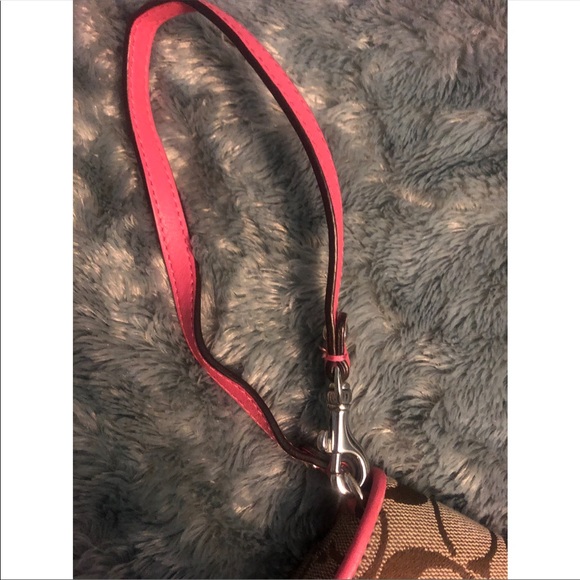 Coach wristlet - Picture 4 of 8